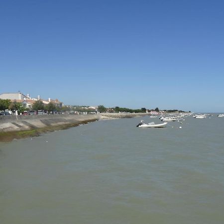 Une Pause A La Flotte En Re Экстерьер фото